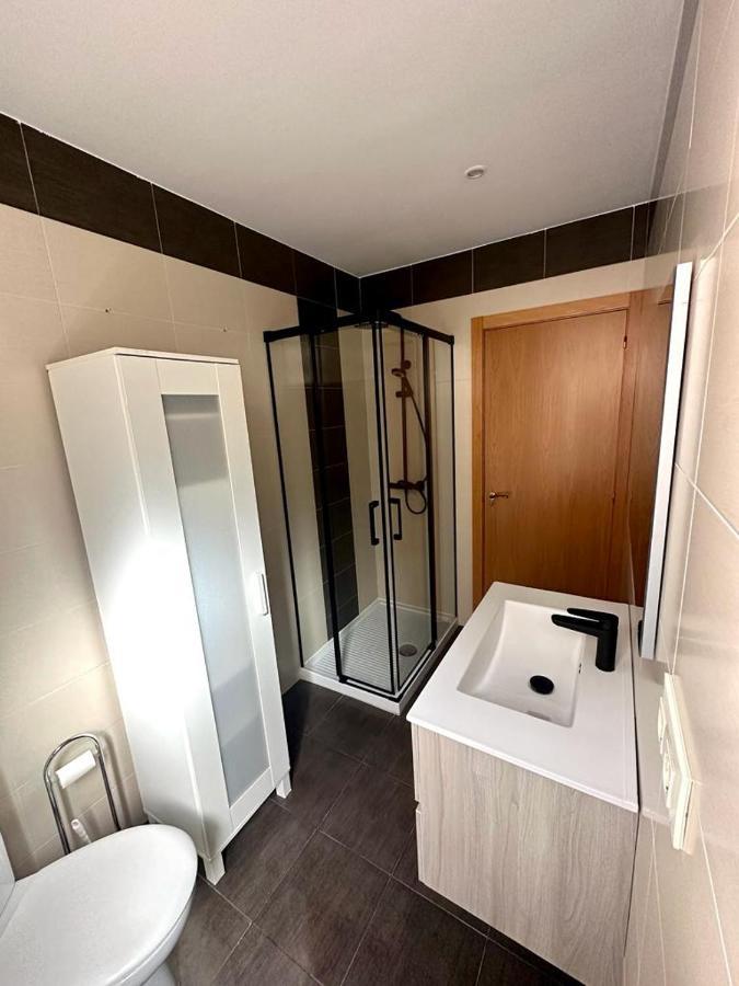 La Isla De Perez Galdos Apartment Logrono